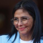 Delcy Rodríguez dice que Machado tendrá que «responder ante Venezuela» si regresa al país
